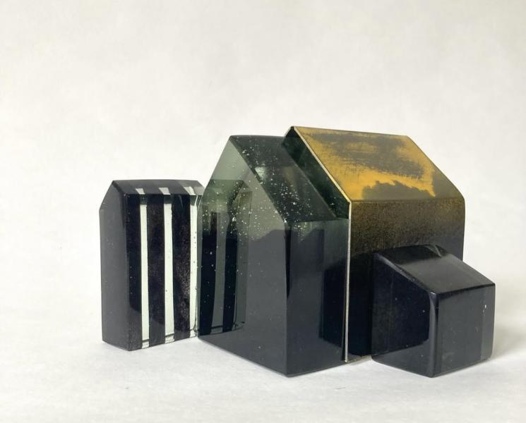 Catherine Le Guirriec - Ty &agrave; poser, avec extension en jaune - 4 pi&egrave;ces